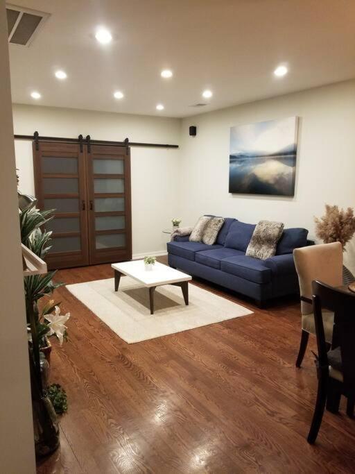 Nice And Cozy. Sleeps 5. Apartment Chicago Ngoại thất bức ảnh