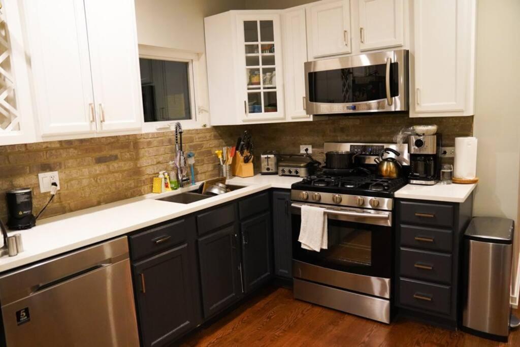Nice And Cozy. Sleeps 5. Apartment Chicago Ngoại thất bức ảnh