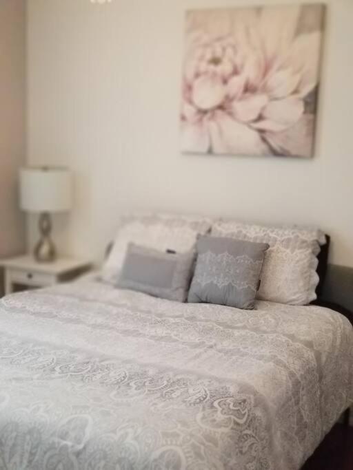 Nice And Cozy. Sleeps 5. Apartment Chicago Ngoại thất bức ảnh
